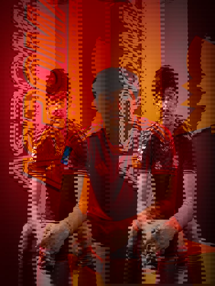 1915854