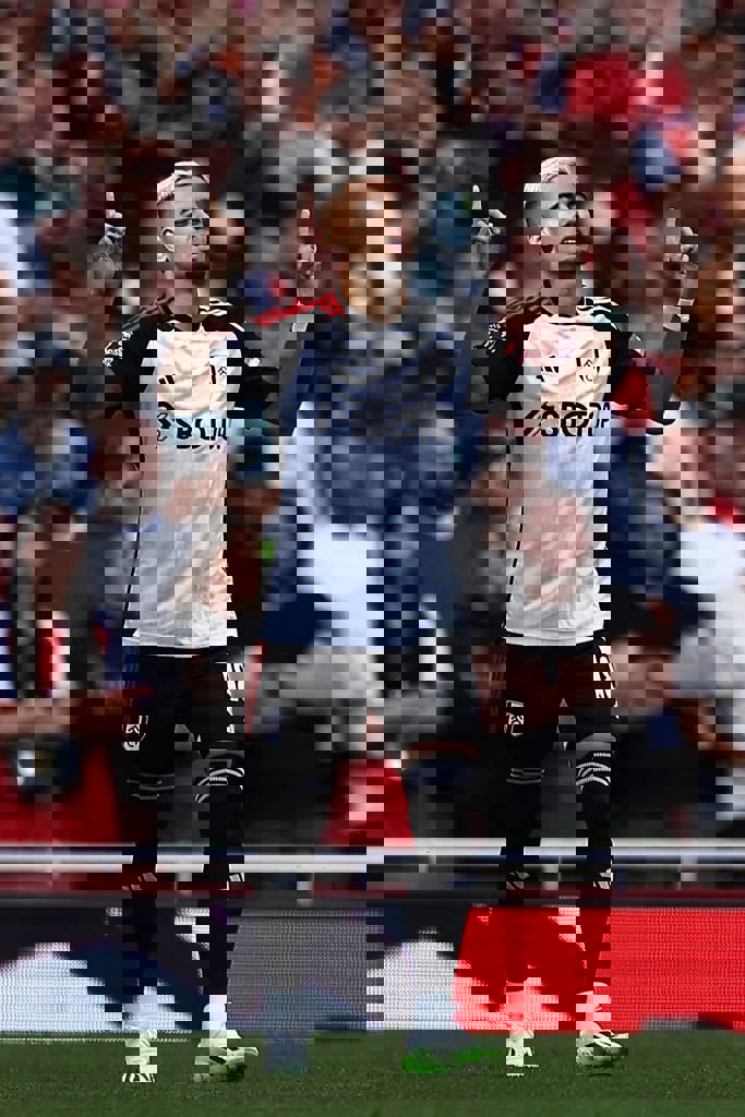 1916003