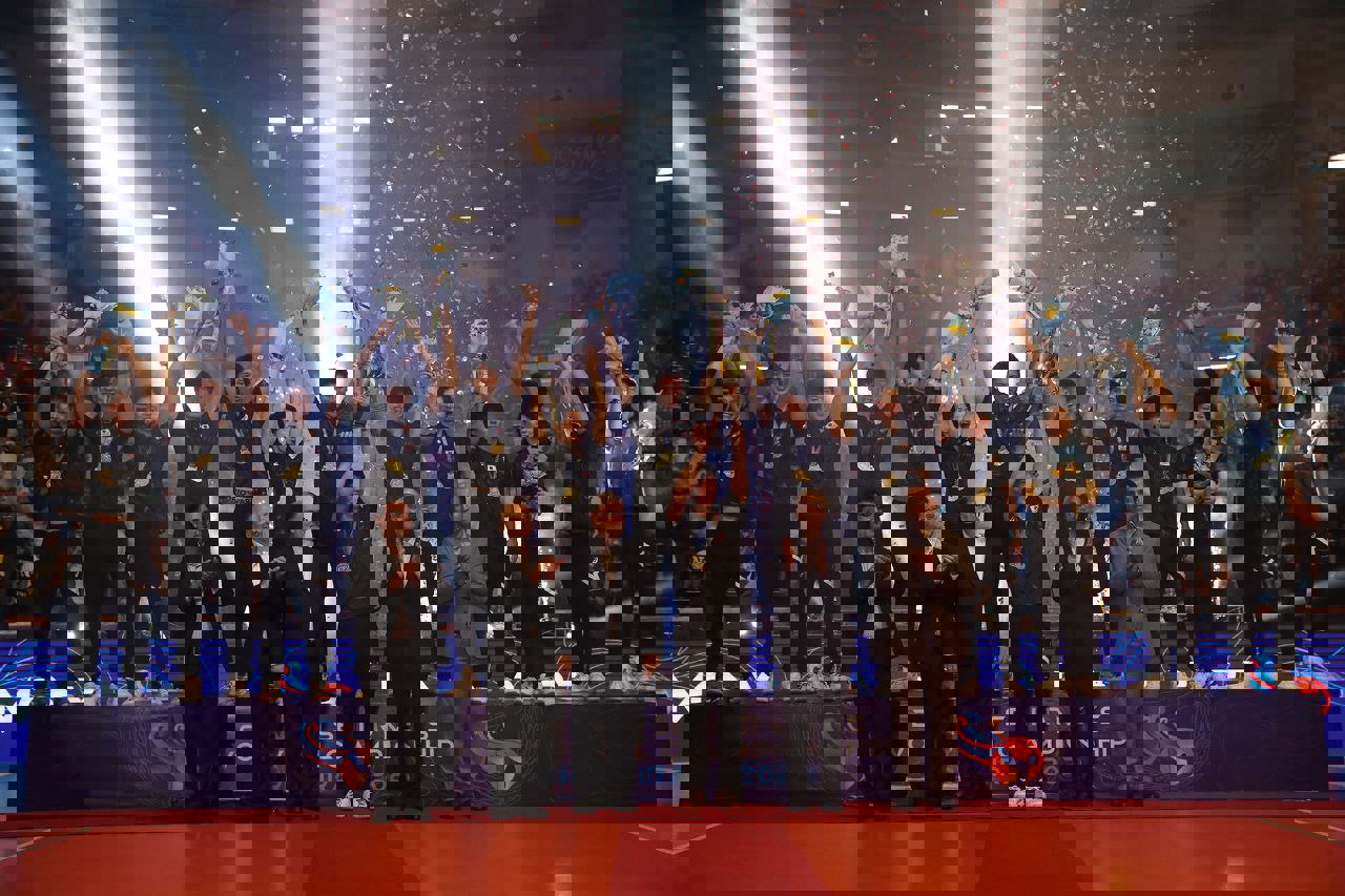 1916113