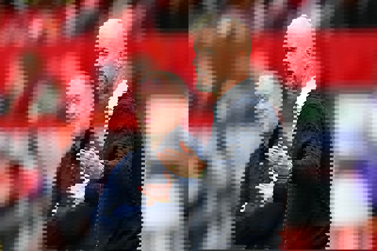 1916081