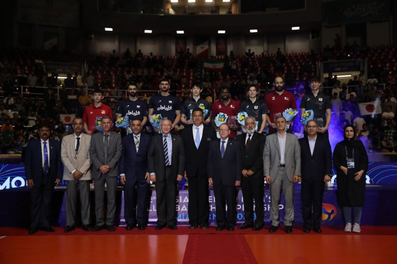دو بازیکن ایران در تیم رویایی آسیا، نای لبخند هم نداشتند