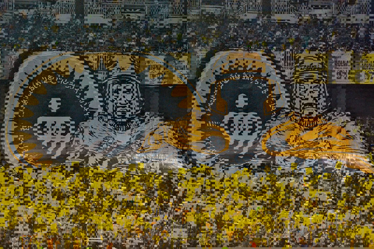 1917135