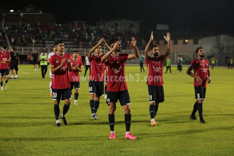 نساجی فاصله فنی زیادی با الهلال ندارد!