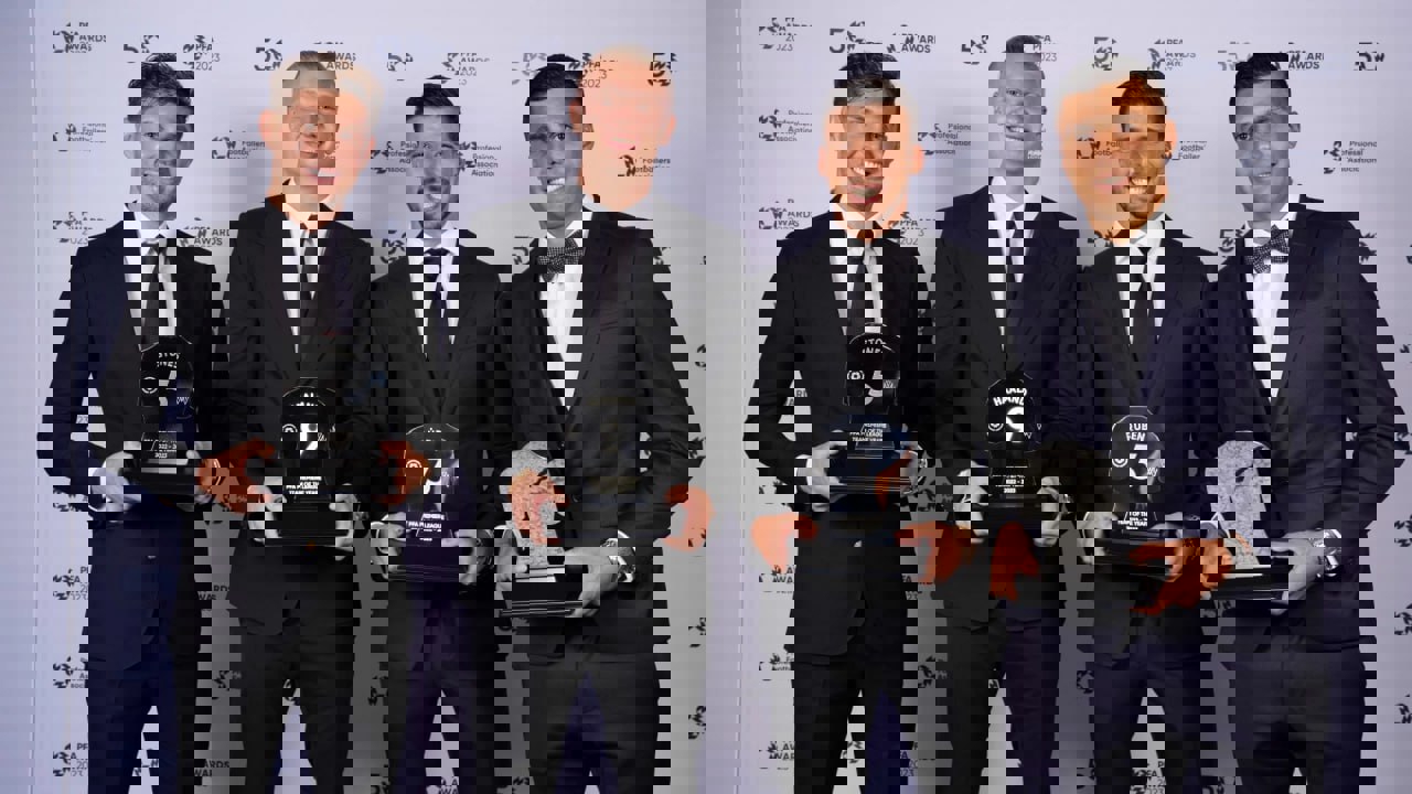 1917654