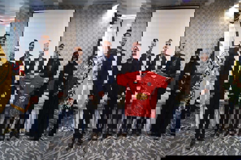 1918337