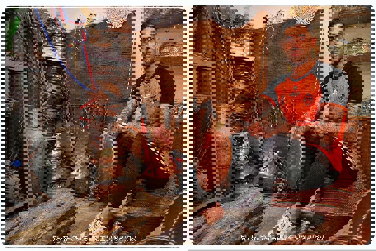 1918681