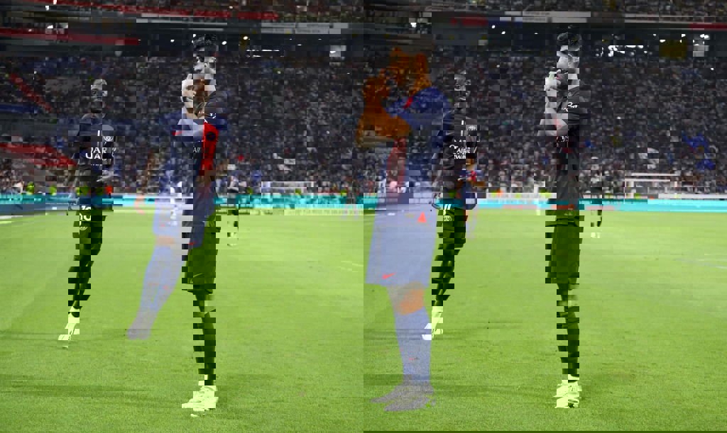 1920157