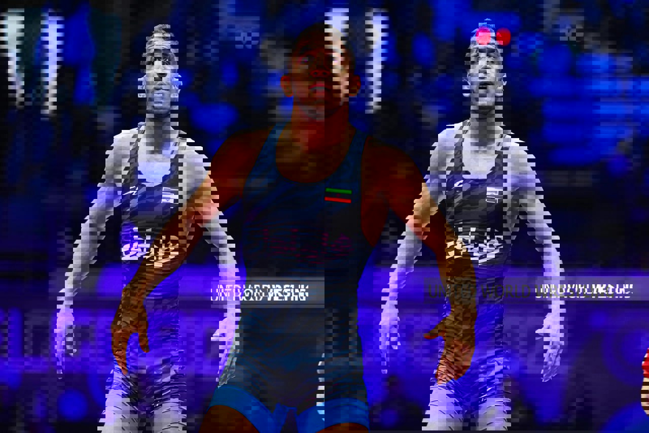 1920407