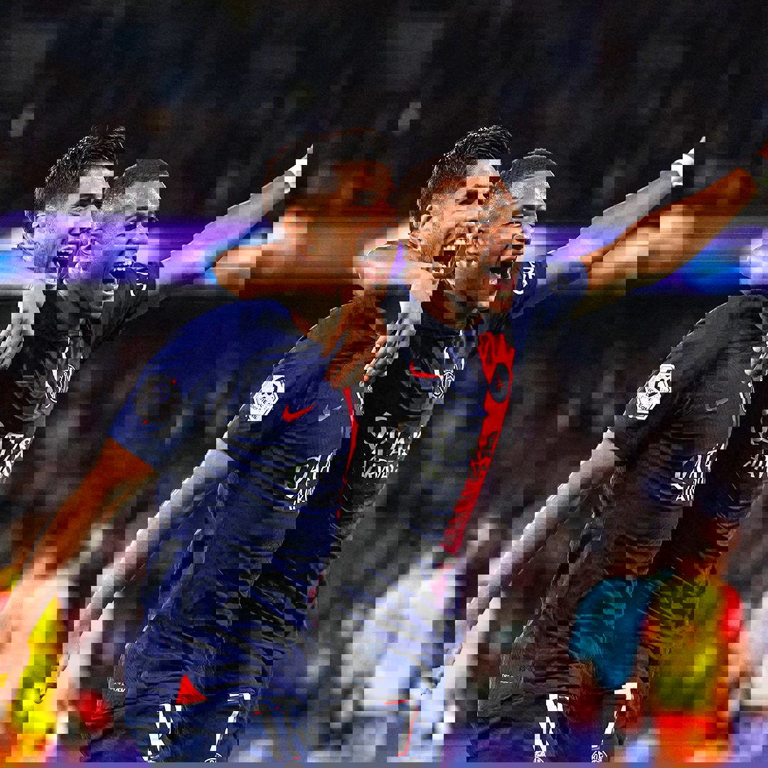 1920479