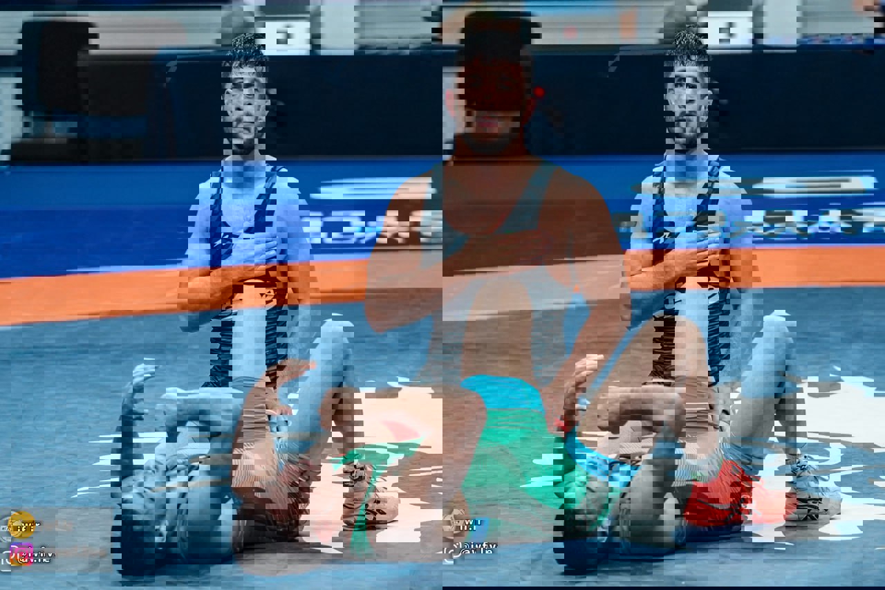 1920406