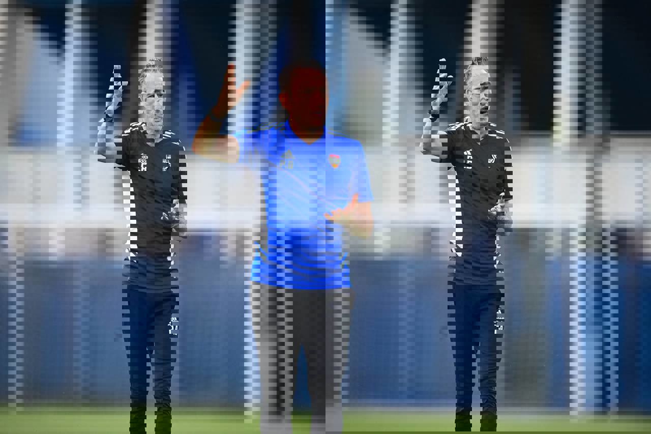 1920587