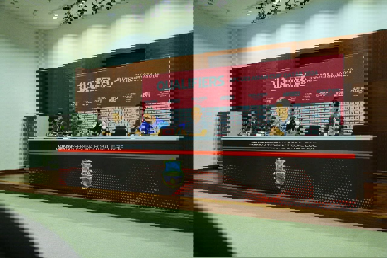 1920794
