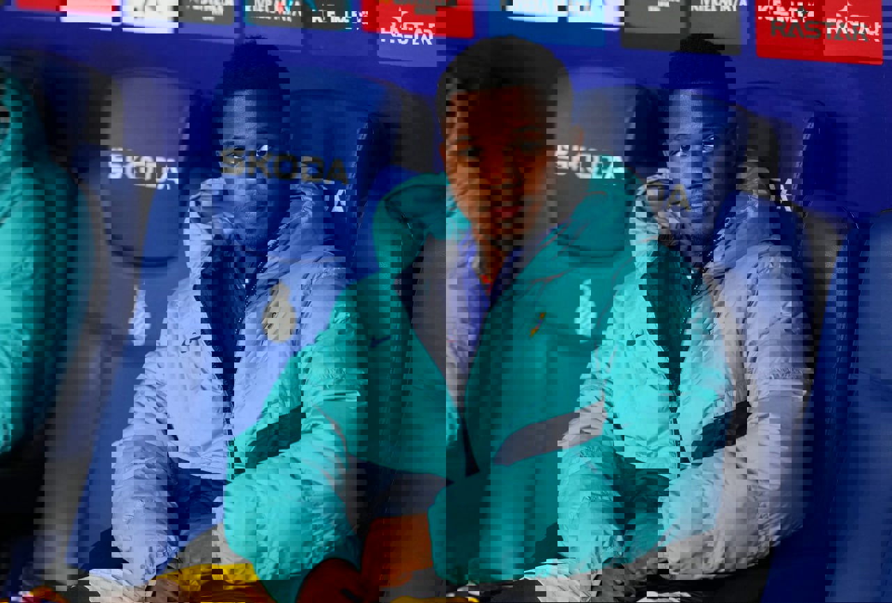 1920976