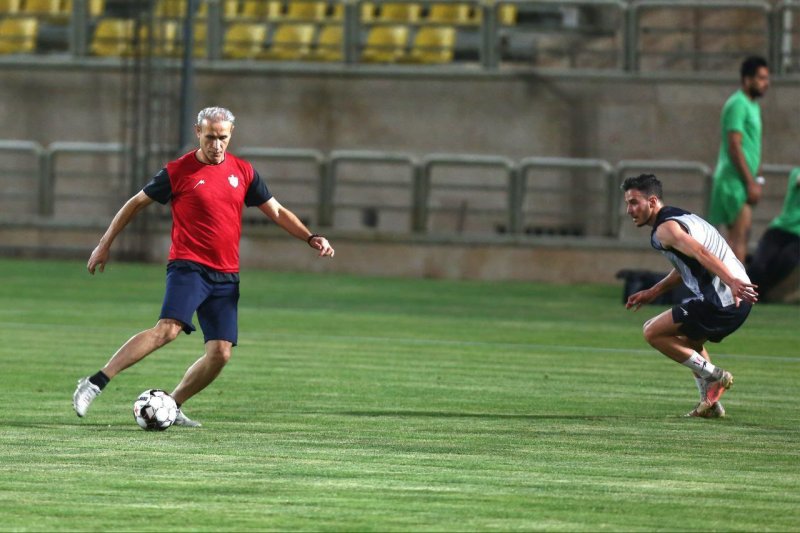 لیگ قهرمانان بدون مهاجم خارجی؟/ صد و بیست ساعت حیاتی پرسپولیس در بازار