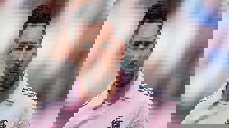1920992