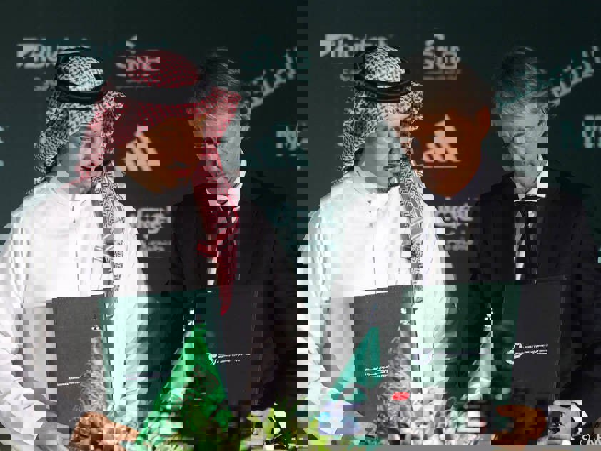 1921077