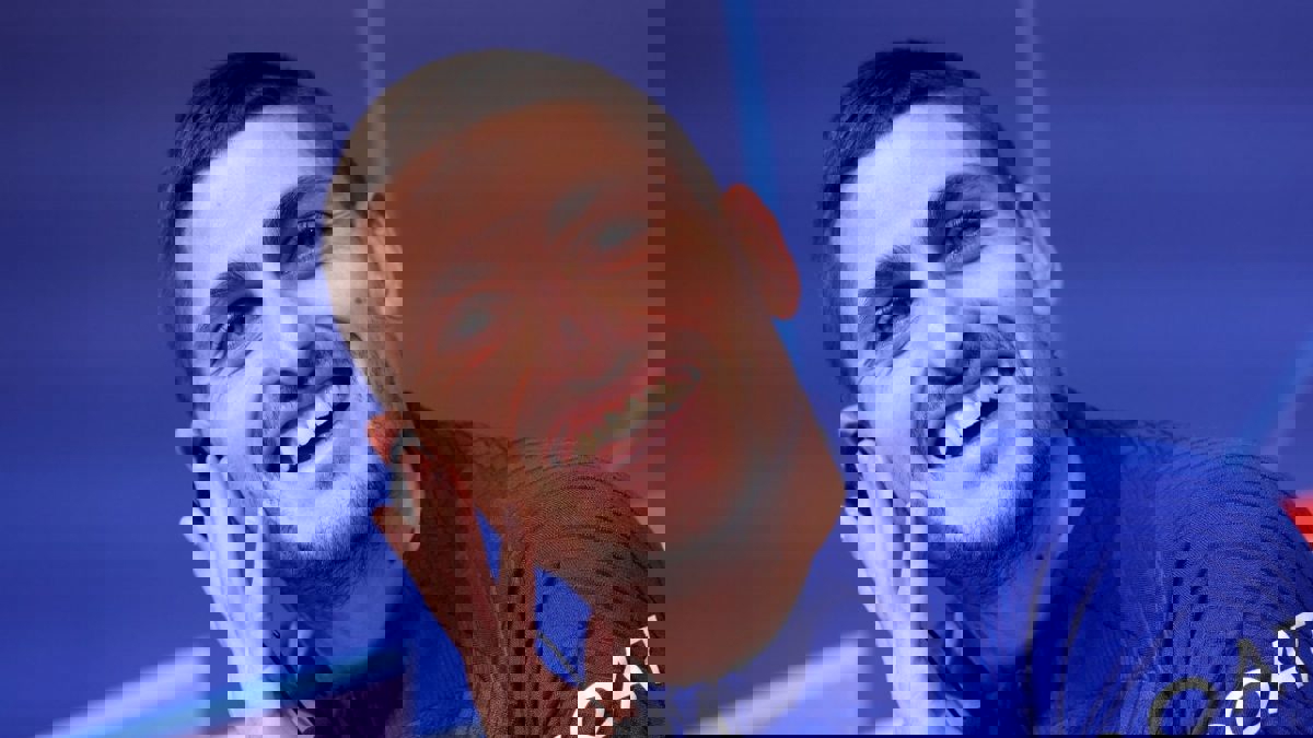 1921298
