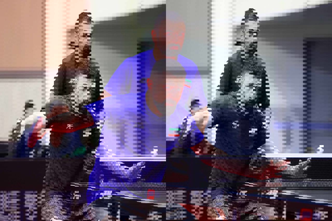 1921658