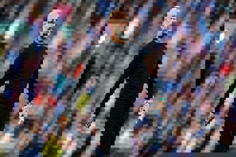 1921609