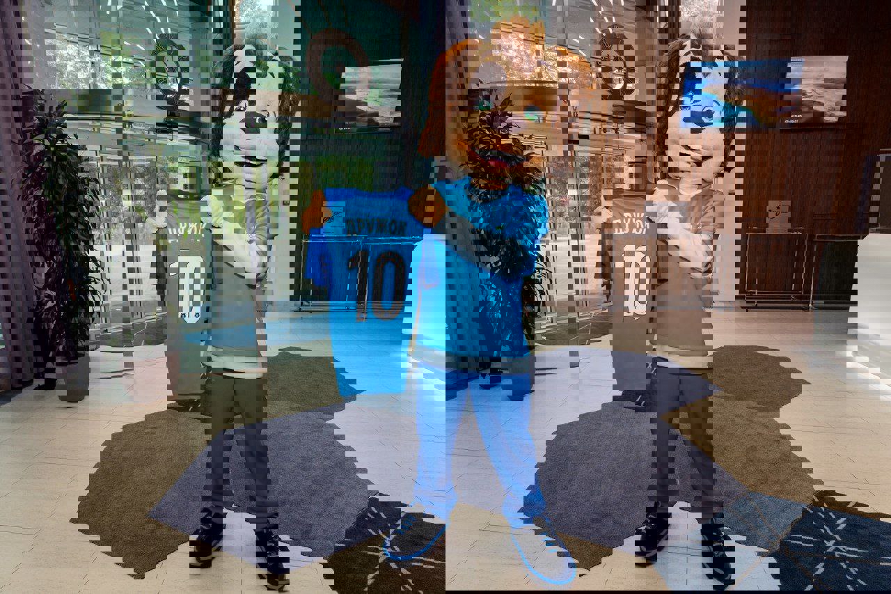 1921657