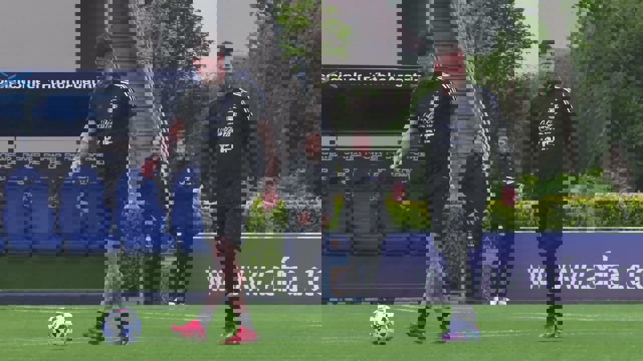 1921838