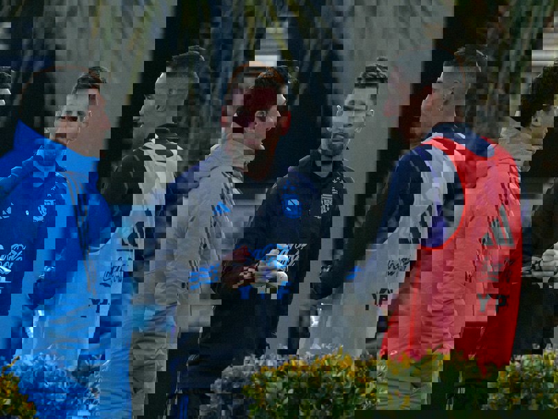 1921839