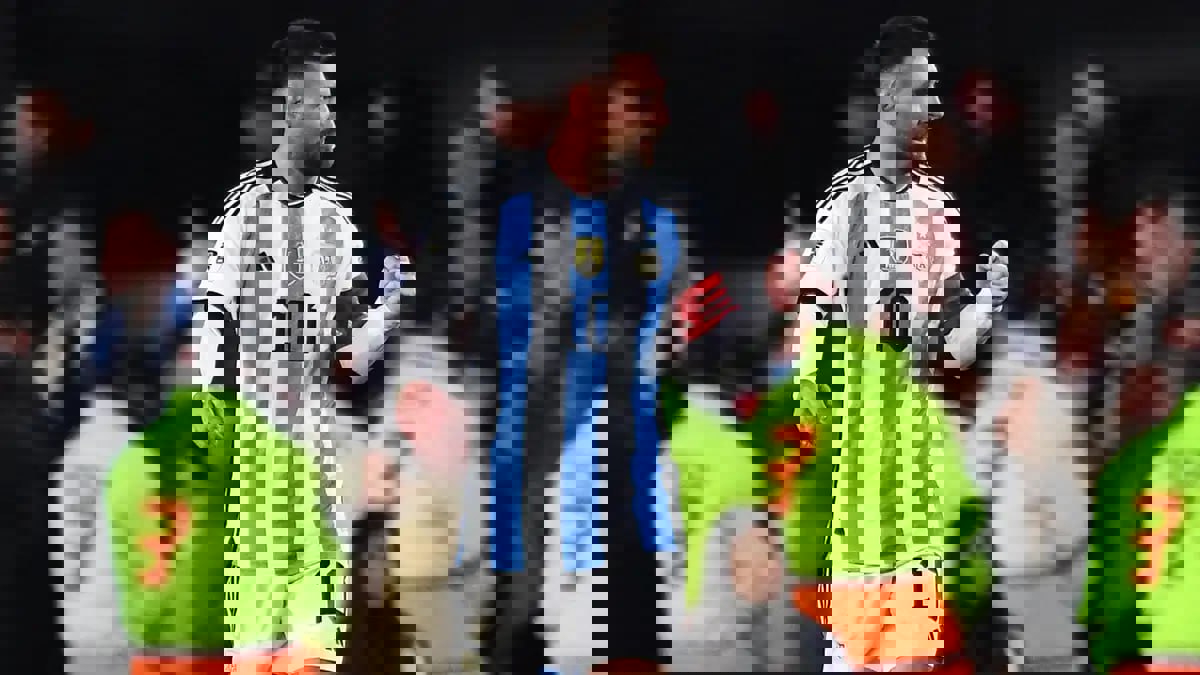 1922067