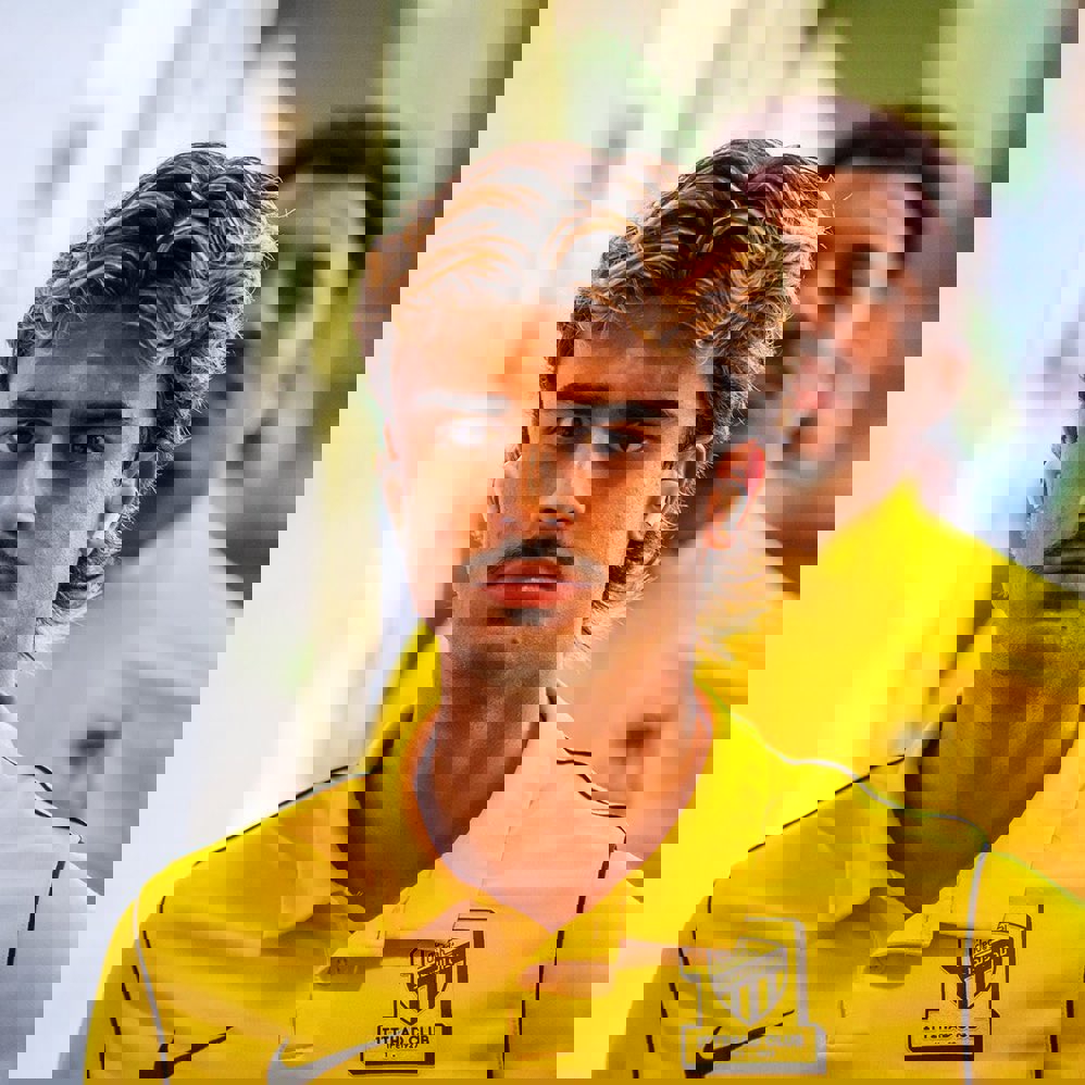 1922131