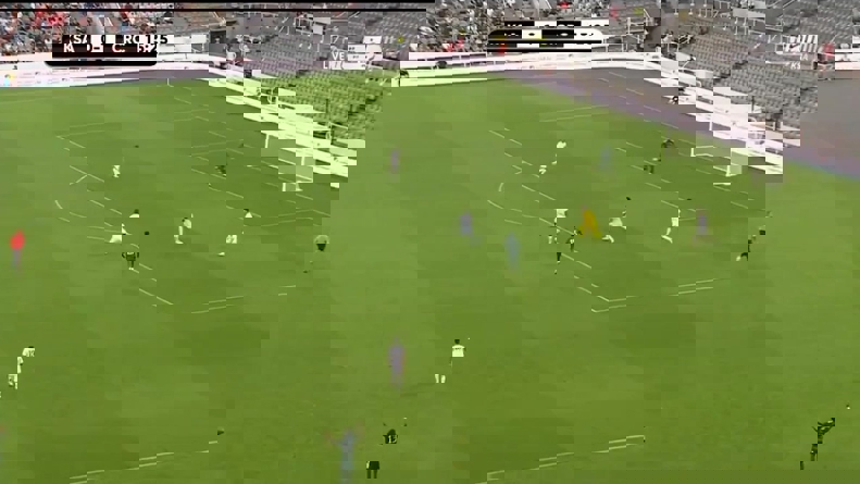 روز بسیار بد نواف العقیدی در سنت جیمزز پارک / گاف‌های عجیب گلر النصر، پرسپولیس را امیدوار کرد! 4