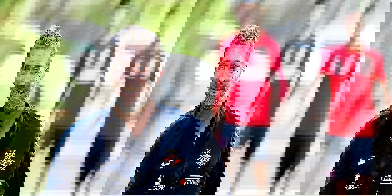 1922736