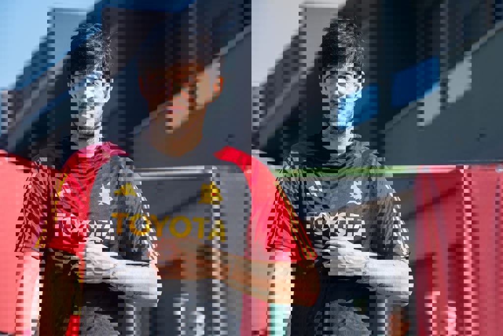 1922657
