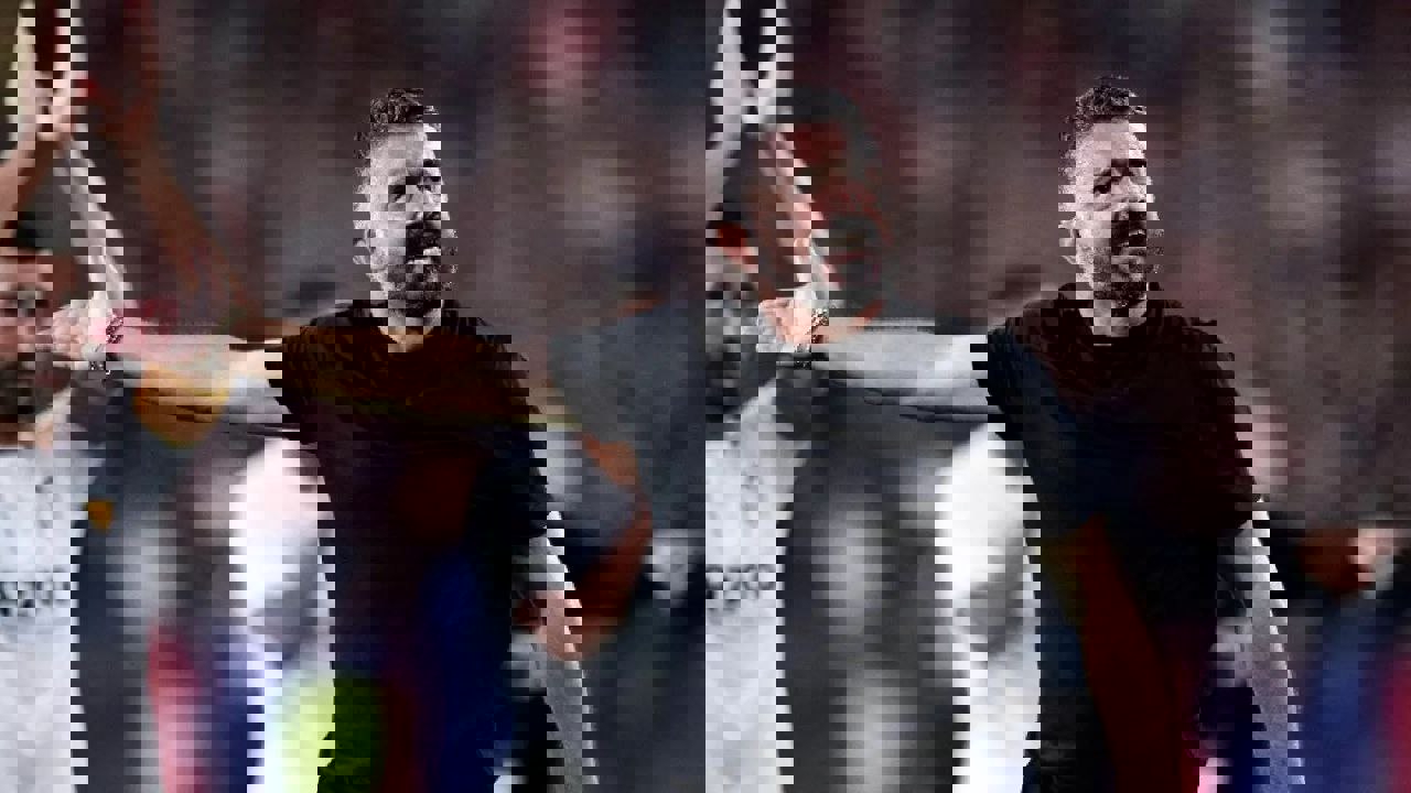 1923242