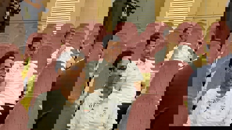 1922892