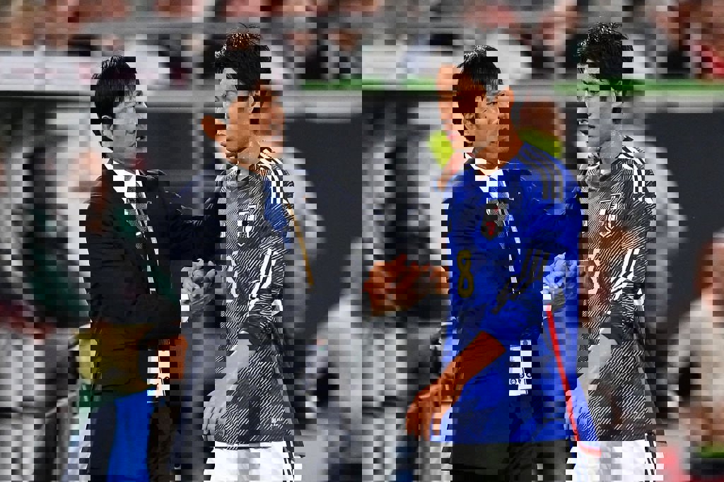 1922931