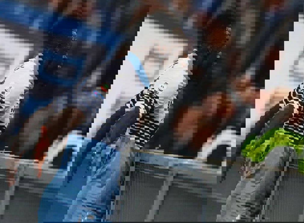 1923435