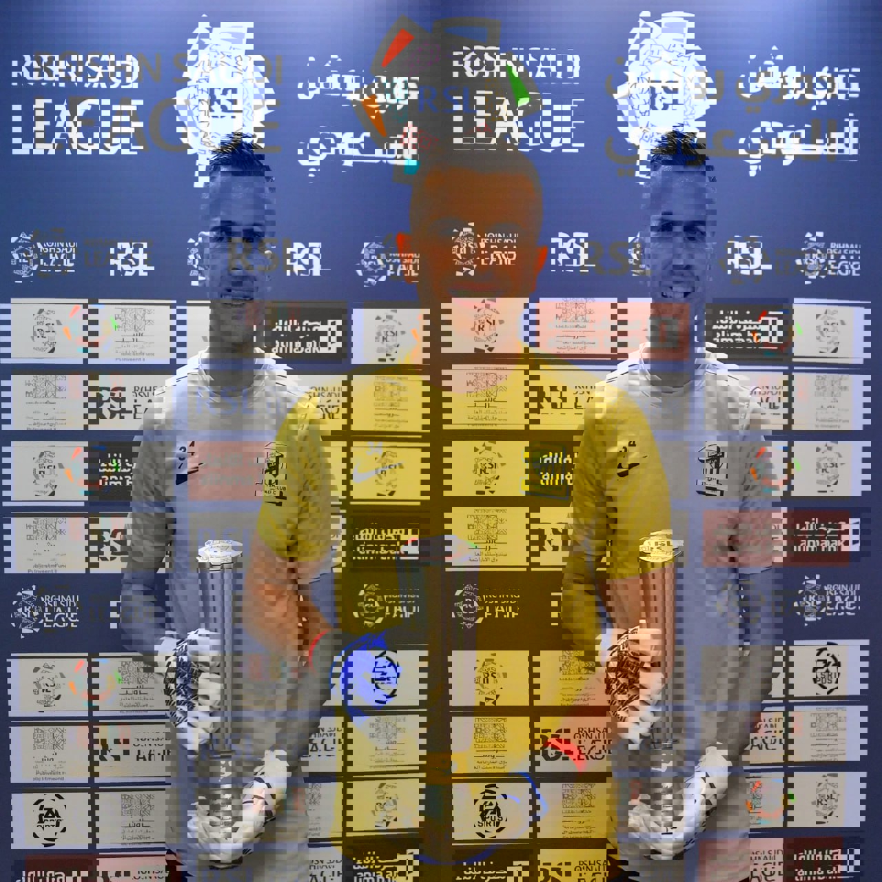 1923580