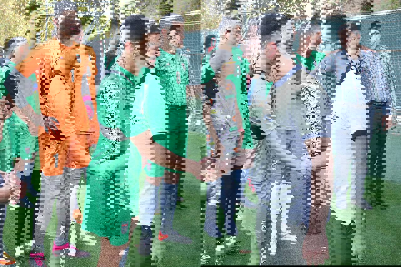 1923603