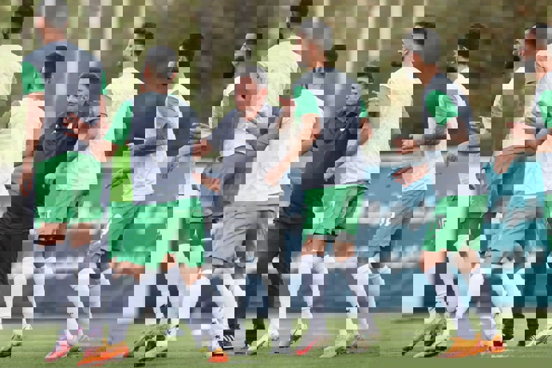 1923776