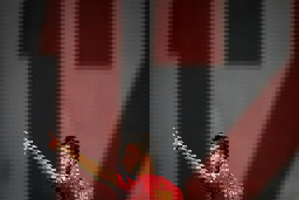 1923830