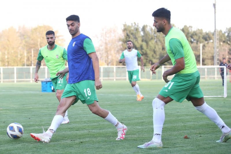 علی کریمی آماده بازی برای ایران