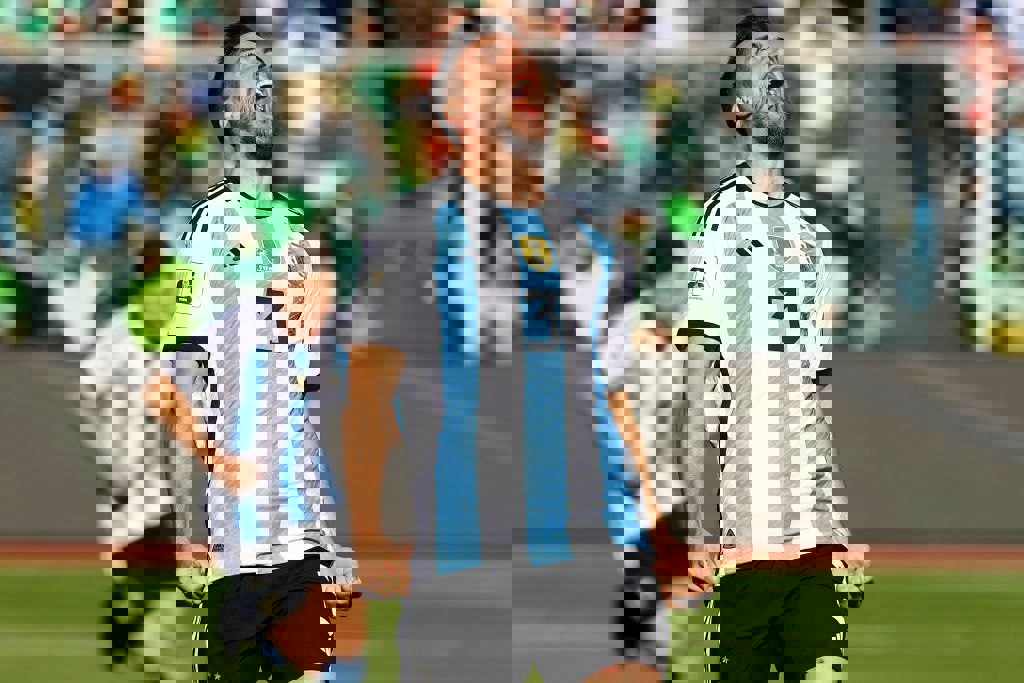 1924376