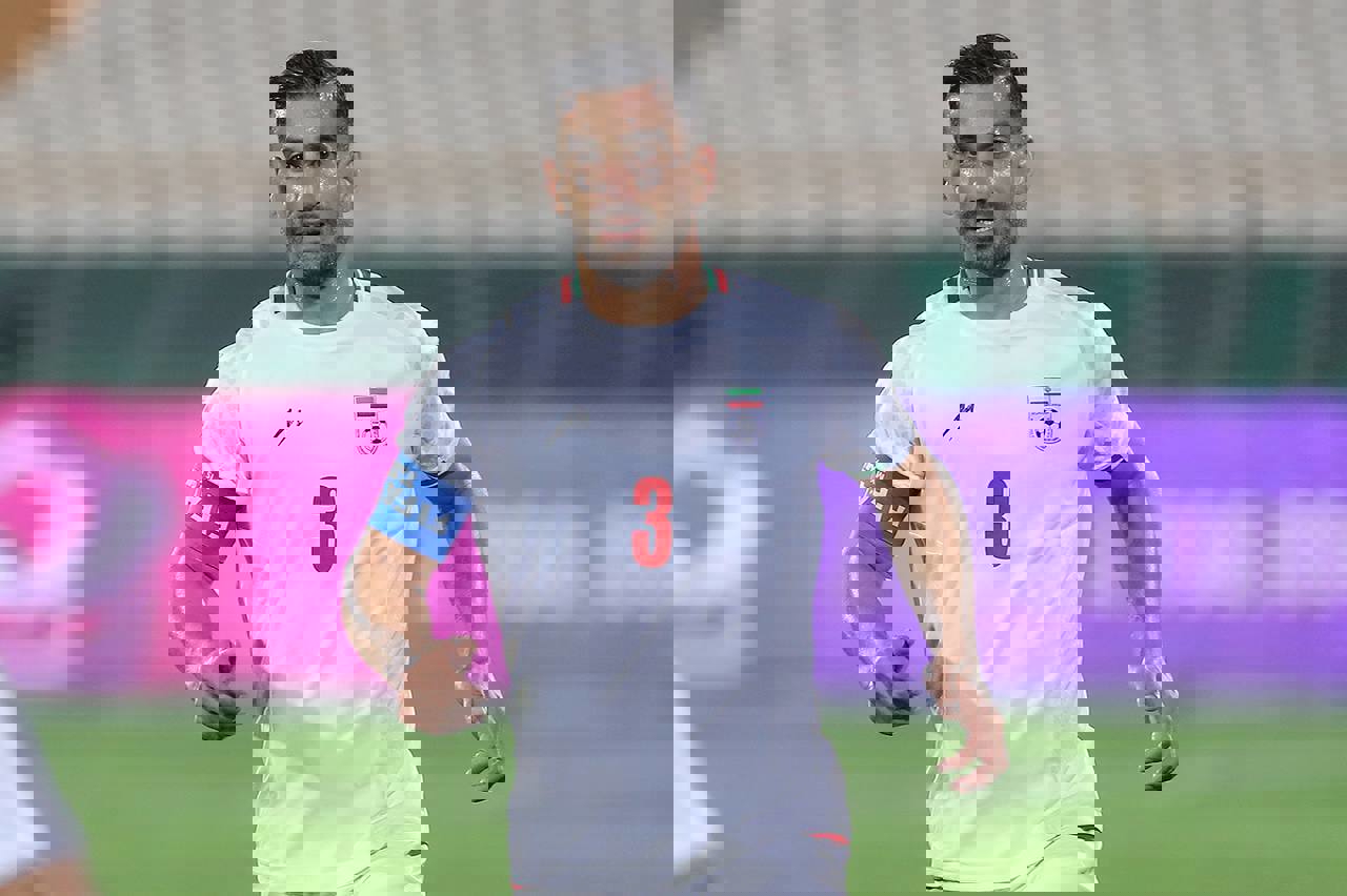 1924698