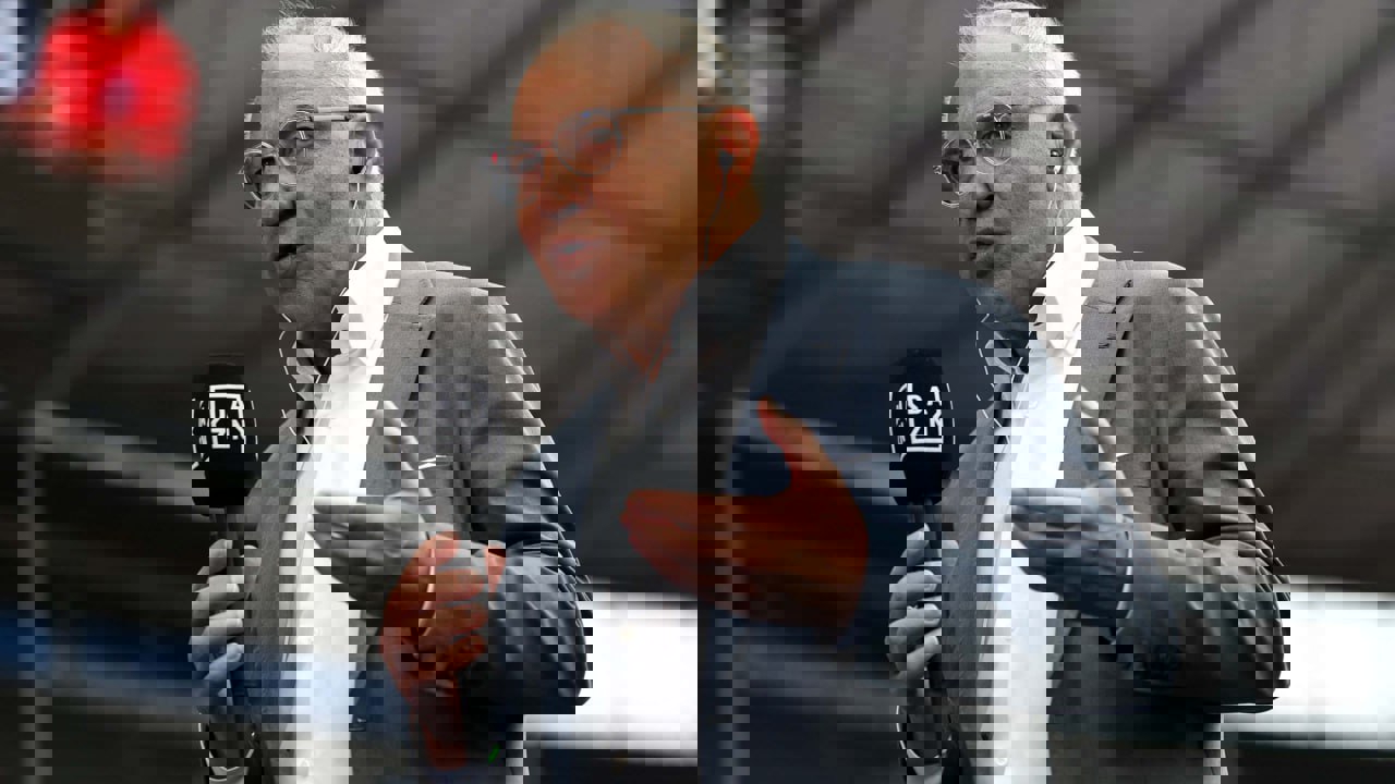 1924695