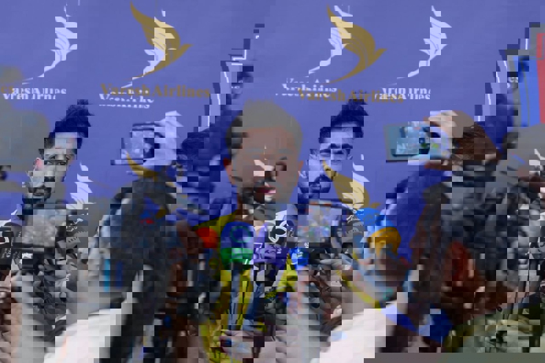 1924961