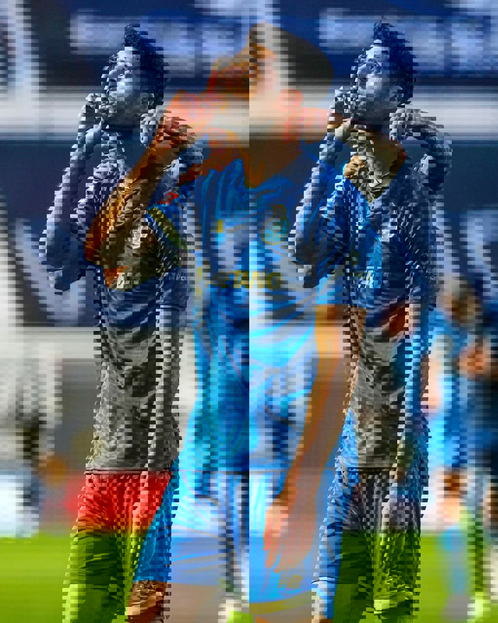 1925544