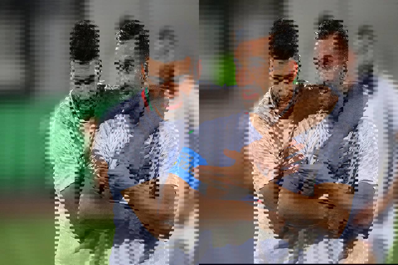 1925286