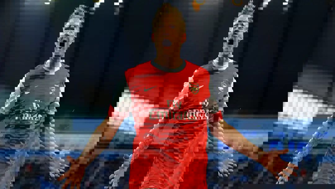 1925348