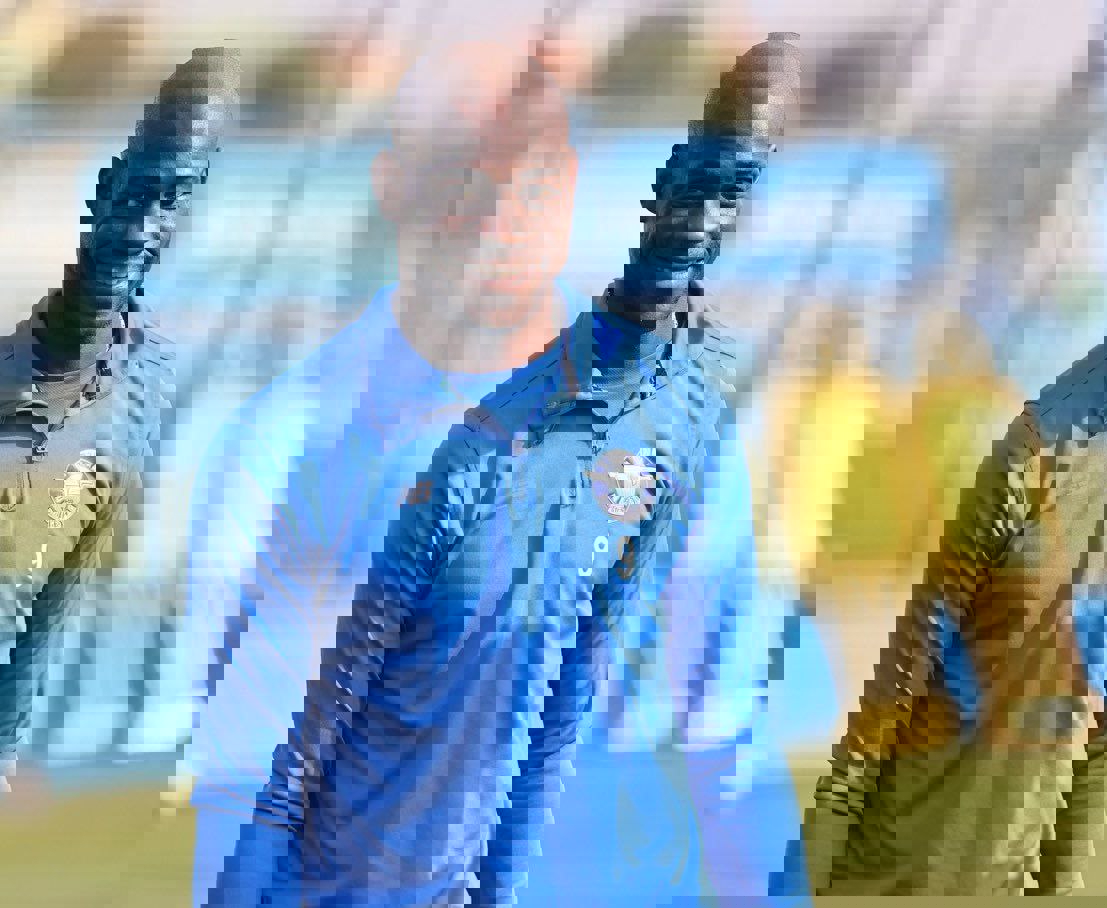 1925423