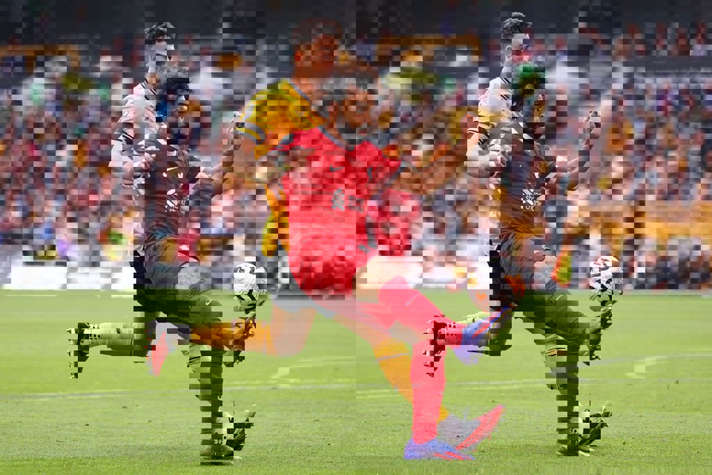1925796