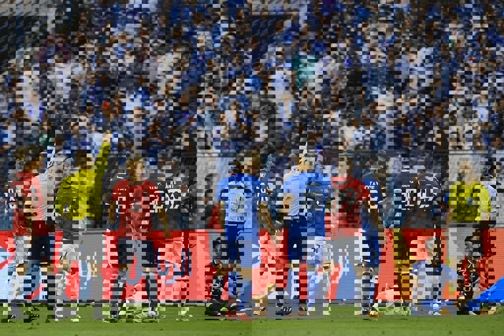 1925767